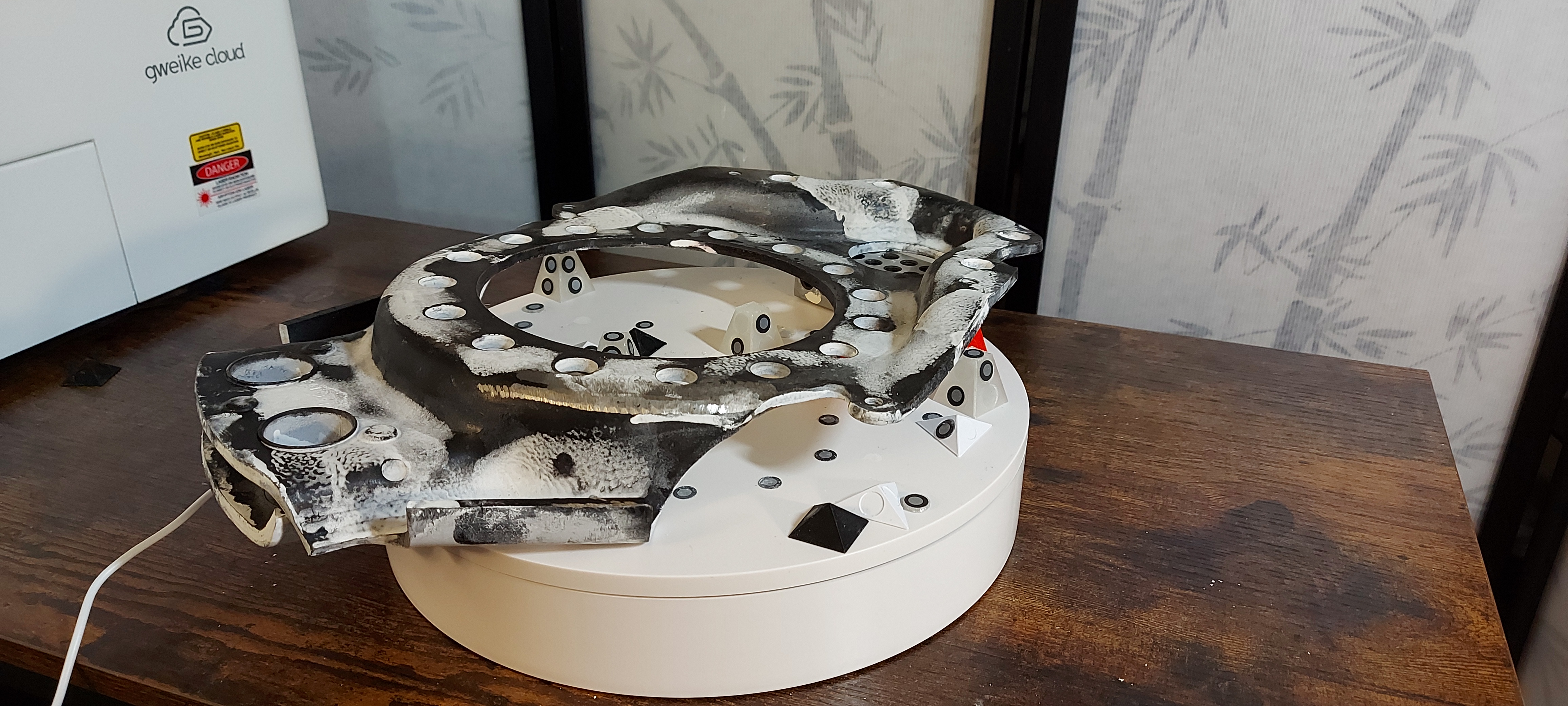 Spider Plate During 3D Scan 2